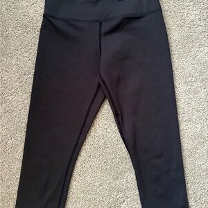 Women’s Zyia Black Capri Leggings
